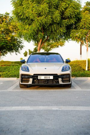 بورش باناميرا توربو اس هايبرد 2025